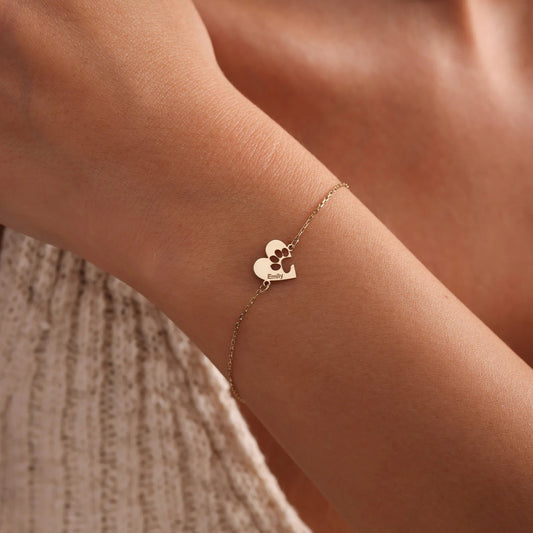 Personligt tass- och hjärtaarmband med namn